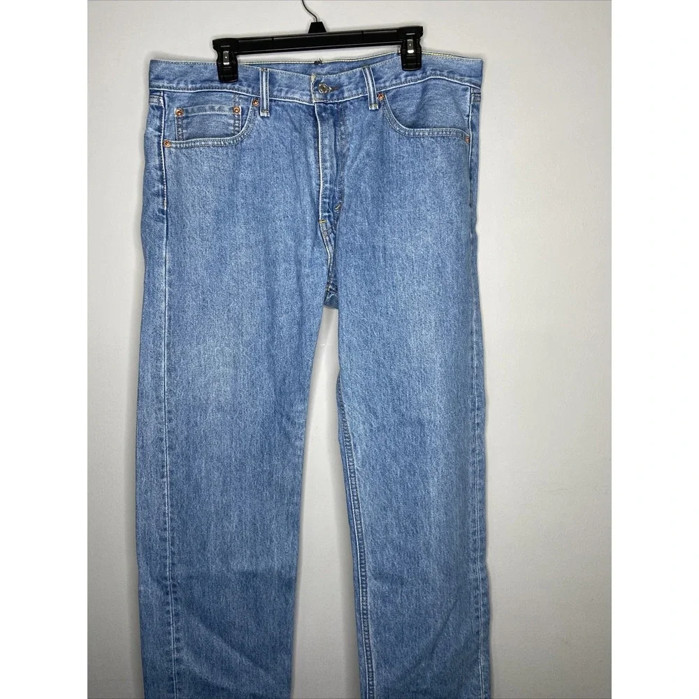 Levis 505 Mens Jeans 38 x 30 Light Medium Wash Blue Regular Straight Leg‎